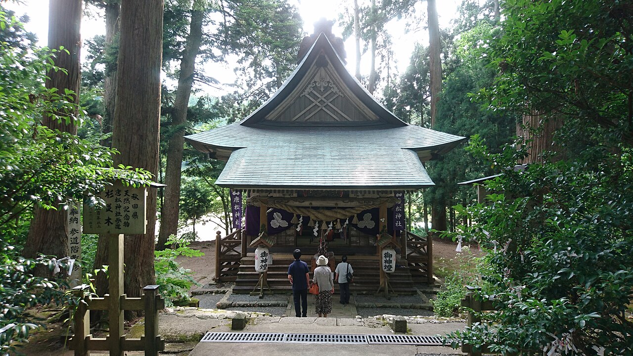 独特の「降り宮」で知られる唐松神社